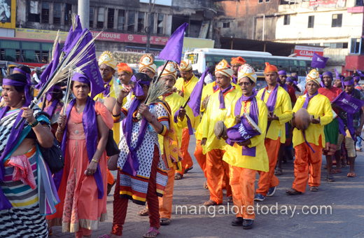 Konkani lokostav procession